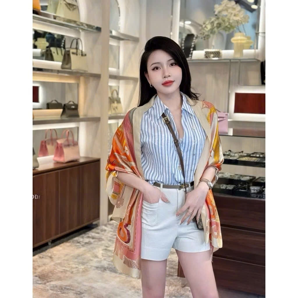 ÁO KẺ ZARA CỔ V VẠT BẦU NỮ