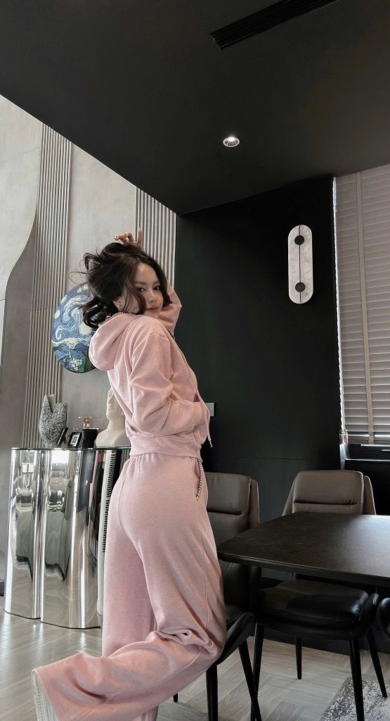 SET BỘ DÀI NỈ KÉO KHOÁ HỒNG THÊU NỮ THU ĐÔNG