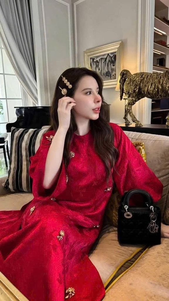 SET ÁO DÀI ĐÍNH BƯỚM TẾT 2026 NỮ