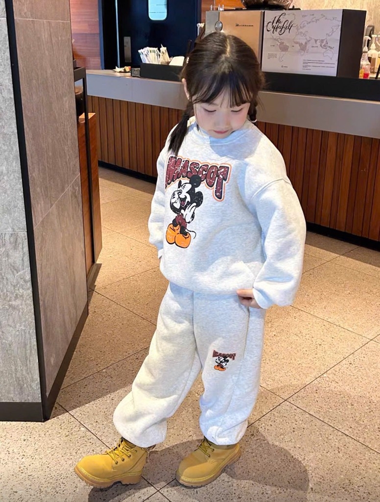 BỘ DÀI NỈ HAI DA MICKEY XÁM BÉ GÁI