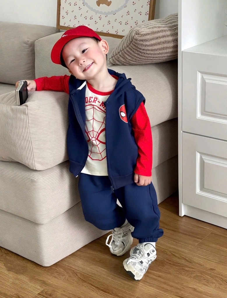 SET DÀI 3 CHI TIẾT THAN ĐỎ NG NHỆN BÉ TRAI