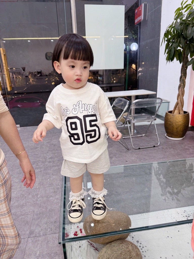 SET 2 ÁO SỐ 80 95 BÉ GÁI SẴN (SALE 40k)