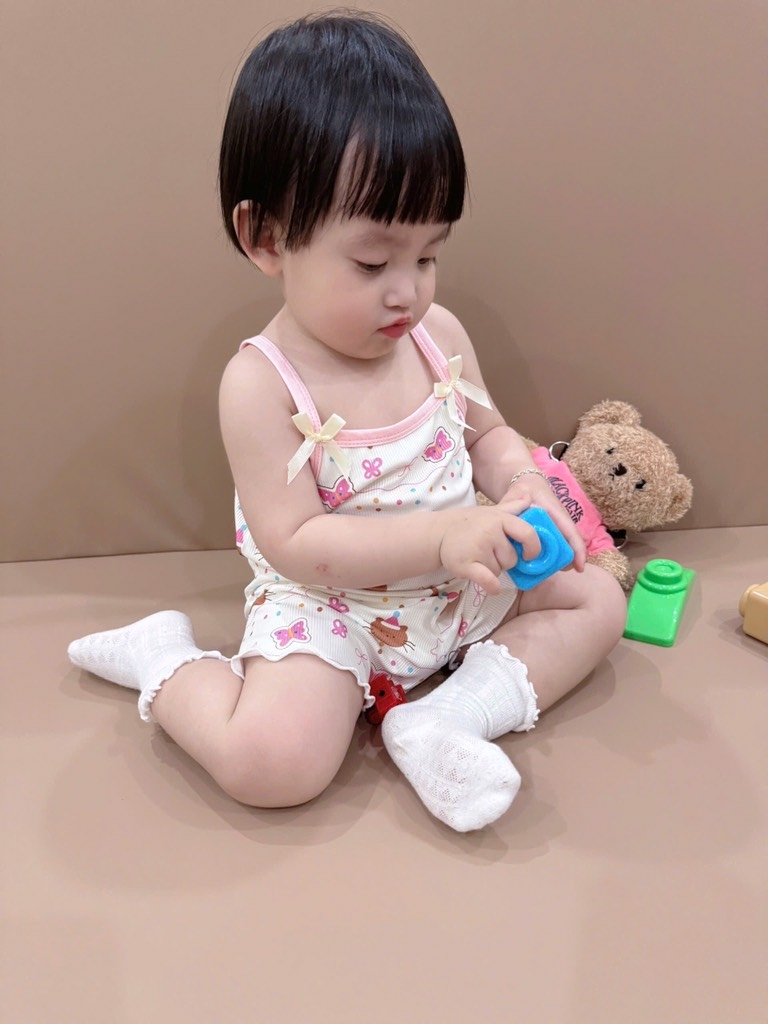SET 3 BỘ ÁO 2 DÂY HELLO KITTY TÍM KẺ HỒNG BE BÉ GÁI SẴN(XẢ 85k)