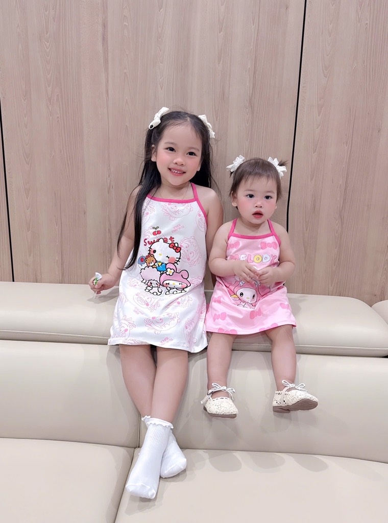 SET VÁY 2 DÂY KITTY MELODY BÉ GÁI