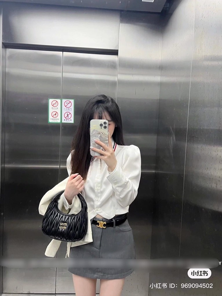 CHÂN VÁY CHỮ A(xả40k)