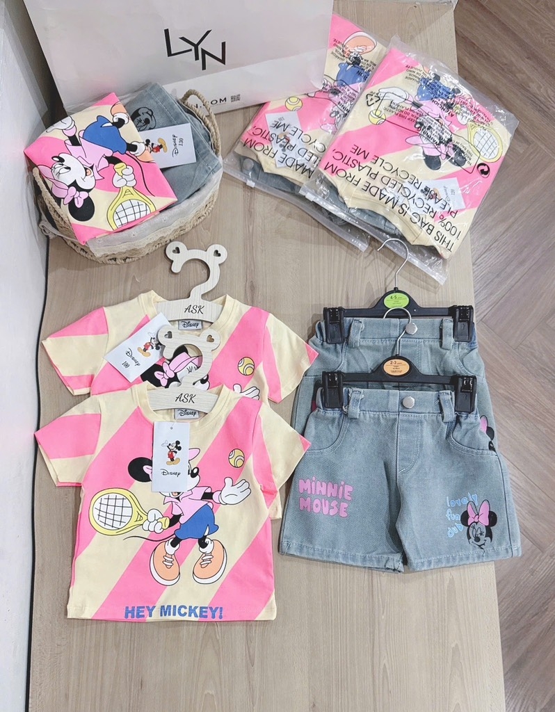 SET CHUỘT MICKEY DISNEY CỰC CHẤT KÈM MŨ BÉ GÁI(XẢ 75k)