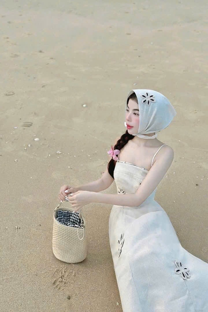 VÁY ĐÍNH HOẠ TIẾT CAO CẤP NỮ