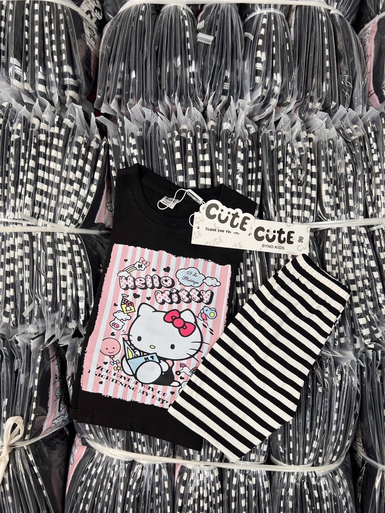 SET BỘ COTTON HELLO KITTY ĐEN MIX QUẦN LEGGING KẺ CHO BÉ GÁI