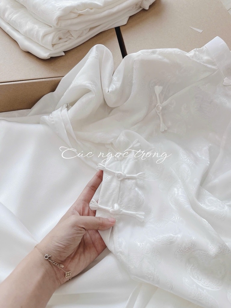 SET ÁO DÀI KHUY NGỌC LỤA TẰM NỮ