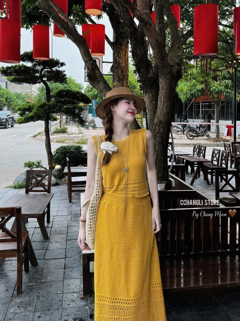 SET ÁO CHÂN VÁY LEN VÀNG NỮ