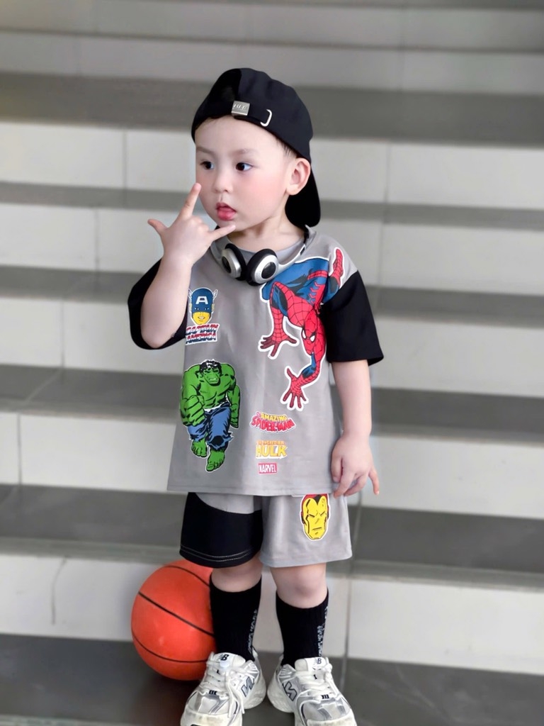 SET SIÊU NHÂN PHỐI ỐNG TAY ĐEN BÉ TRAI SẴN