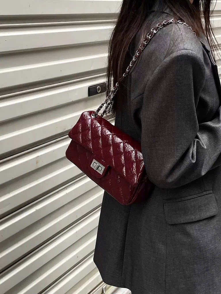 TÚI XÁCH MÀU ĐỎ DÂY XÍCH NỮ