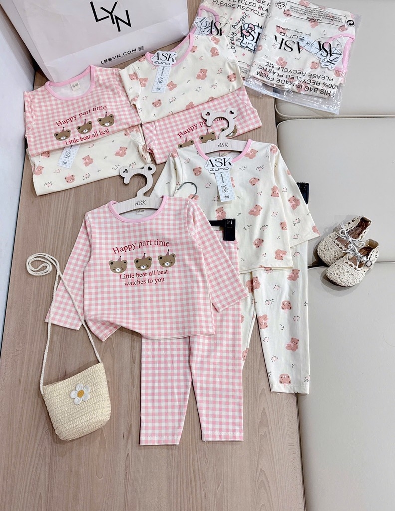 SET 2 BỘ GẤU CARO DÀI BÉ GÁI SẴN