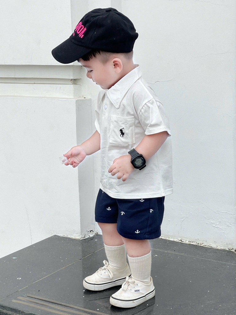 SET CỘC ÁO CỔ TRỤ QUẦN KAKI BÉ TRAI 2 MÀU