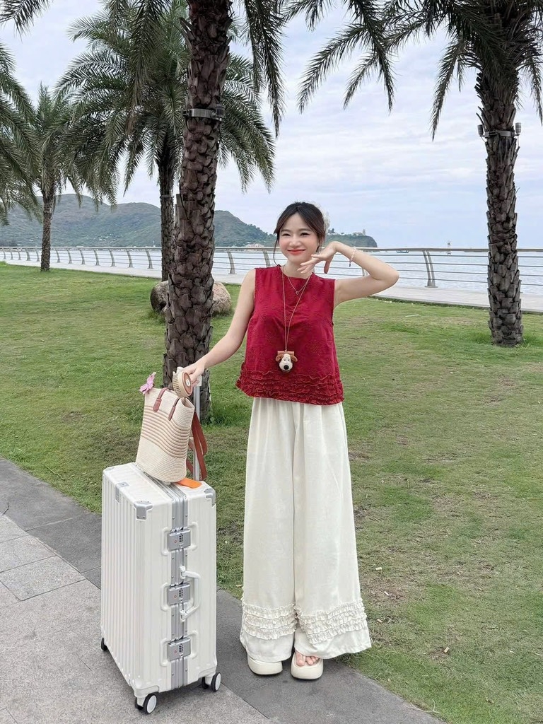 SET ÁO ĐỎ REN QUẦN SUÔNG NỮ SẴN