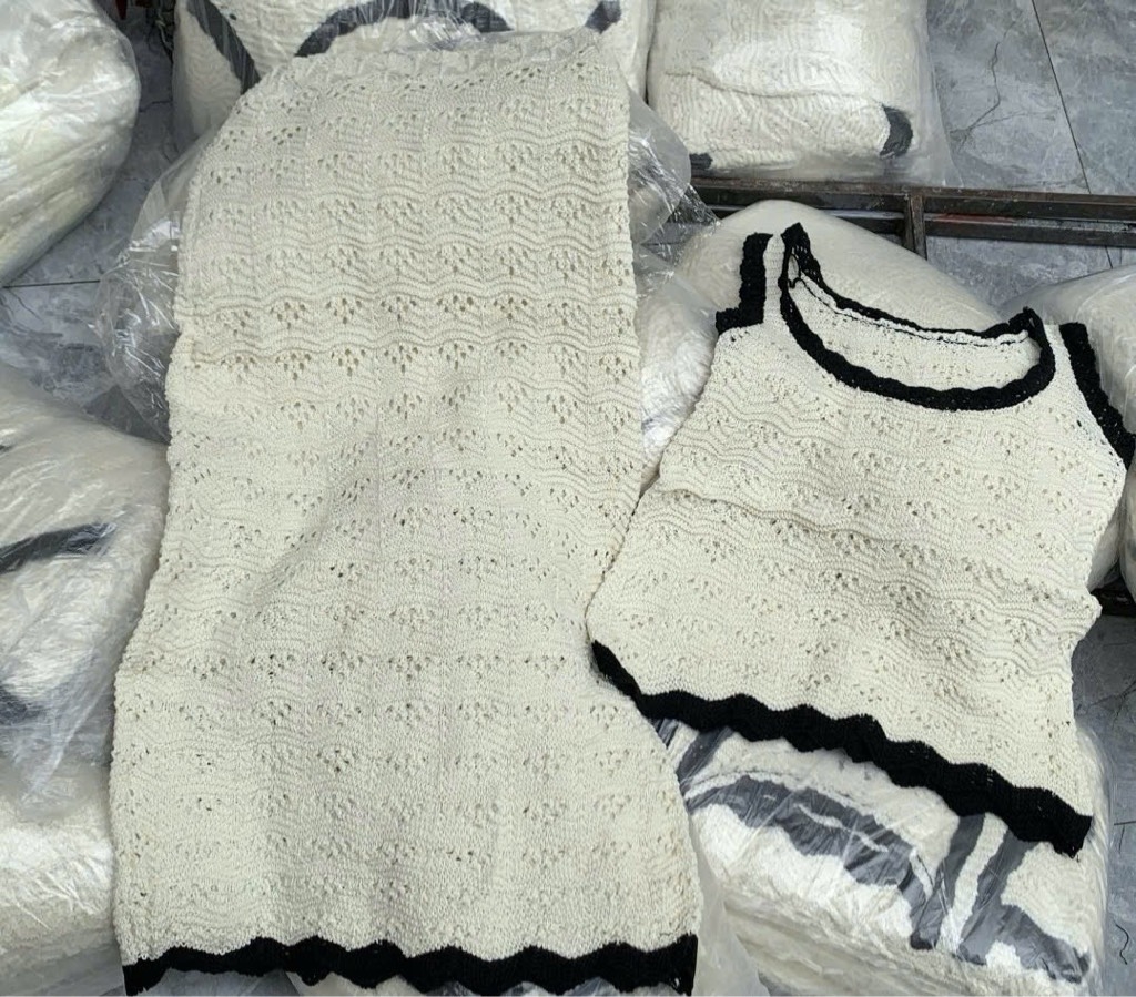 SET ÁO MIX CHÂN VÁY LEN MÀU KEM VIỀN ĐEN NỮ