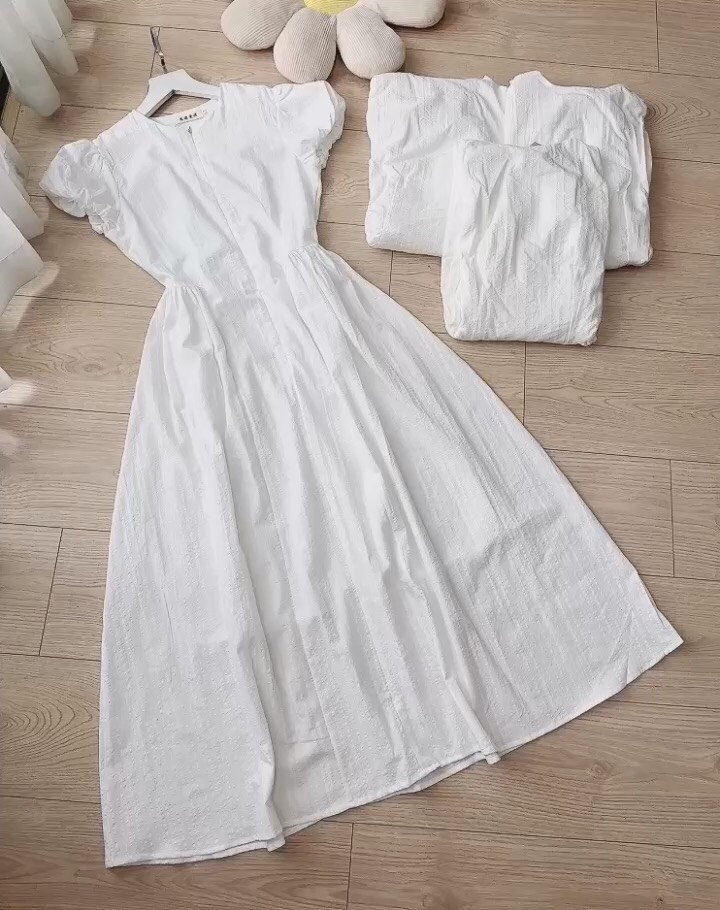 VÁY NỮ THÊU TRẮNG KHOÁ TRC 2 LỚP
