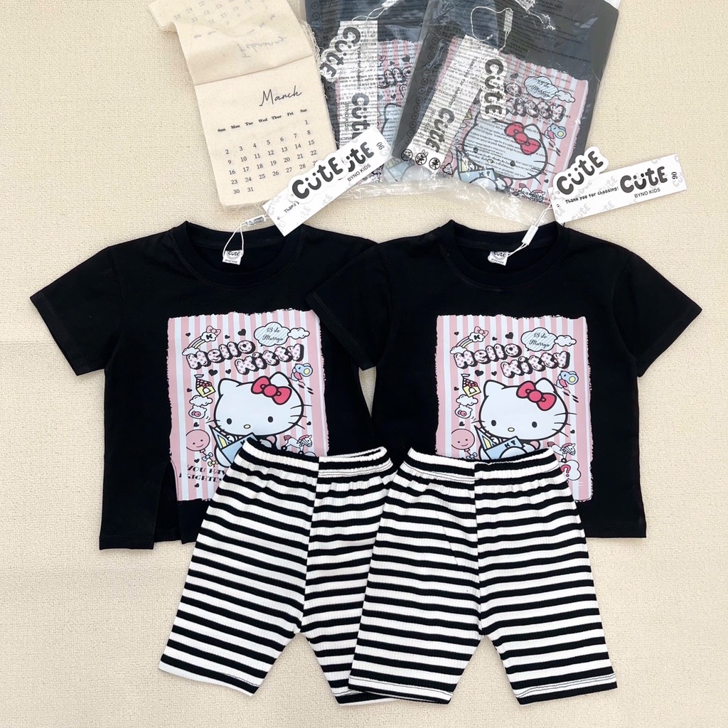 SET BỘ COTTON HELLO KITTY ĐEN MIX QUẦN LEGGING KẺ CHO BÉ GÁI