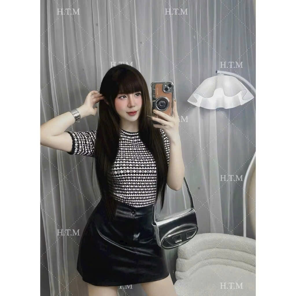 ÁO LEN MONGTOGHI KẺ ĐEN TRẮNG HOẠ TIẾT NỮ THU ĐÔNG SẴN