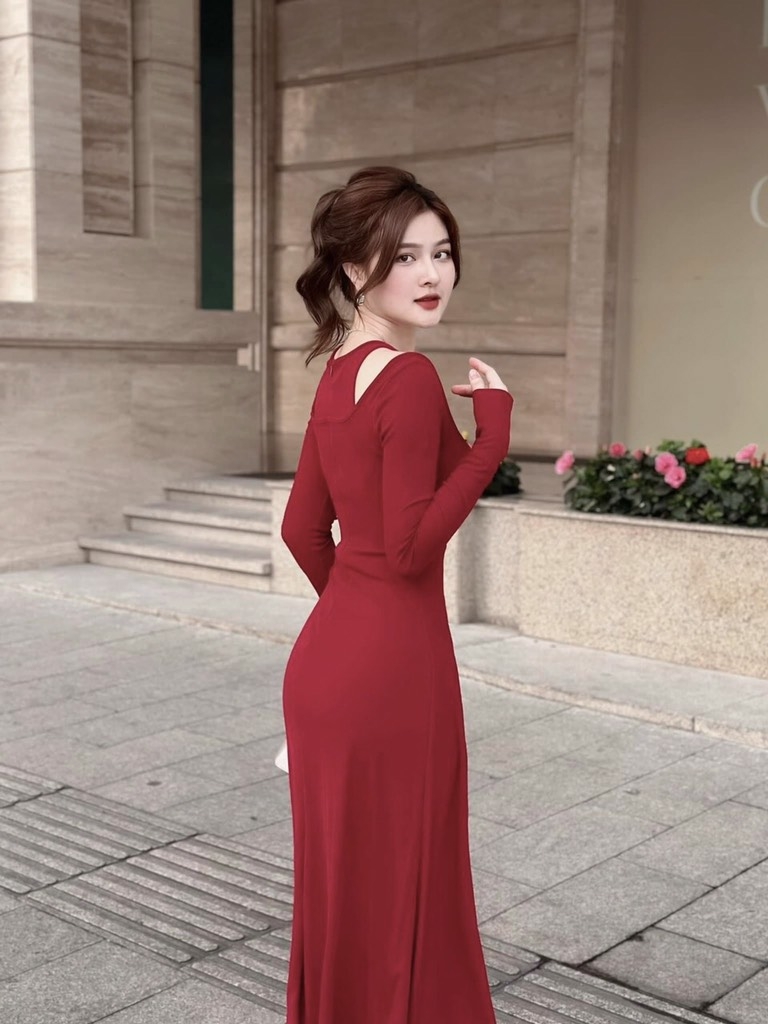 VÁY LEN MIDI CỔ VUÔNG ĐAN(xả 128k)