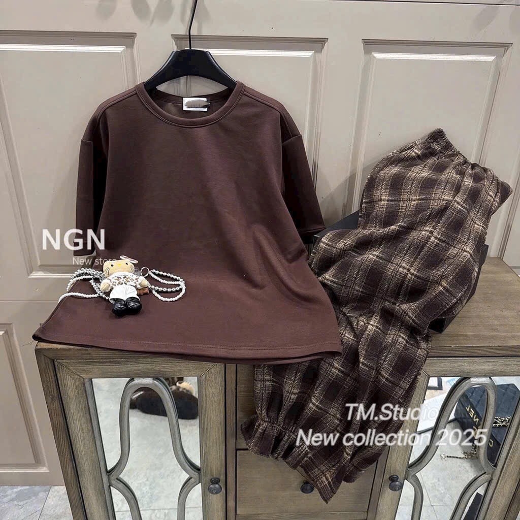 SET BỘ QUẦN KẺ ÁO NÂU NỮ