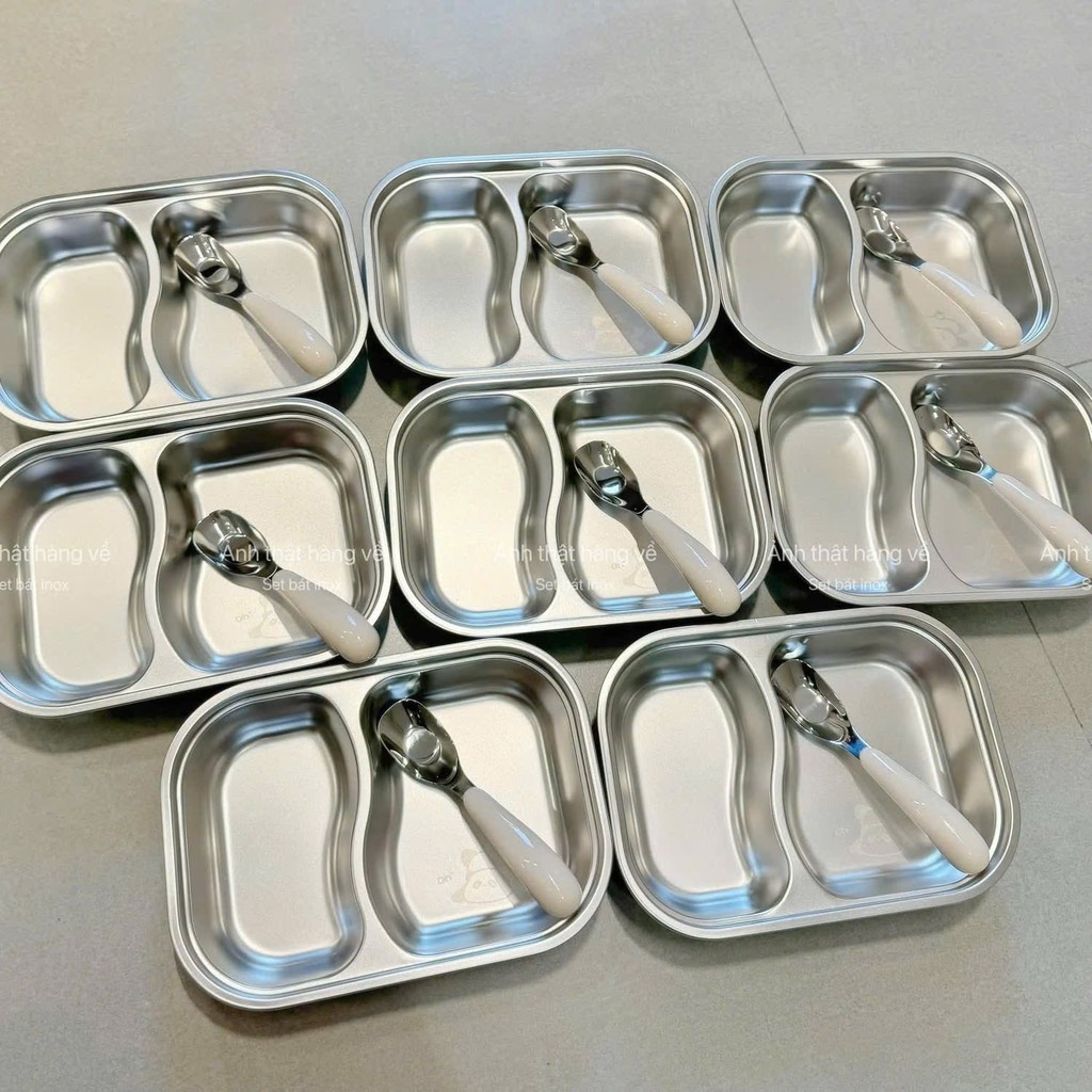 ĐỒ GIA DỤNG KHAY ĂN 2 NGĂN HÌNH THÚ DỄ THƯƠNG CHO CÁC BÉ