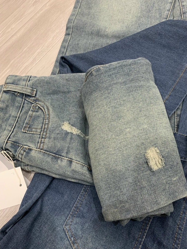 QUẦN JEAN NỮ SUÔNG RÁCH TÚI SAU SẴN (XẢ 79K )