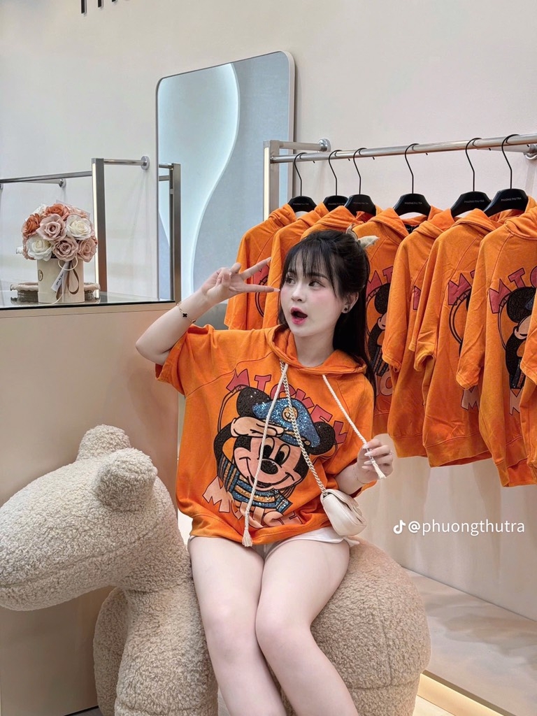 ÁO PHÔNG CAM IN NHŨ NỮ