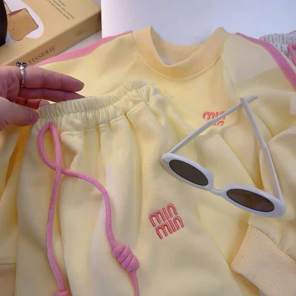 SET NỈ DÀI HAI DA THÊU MIN MIN BÉ GÁI