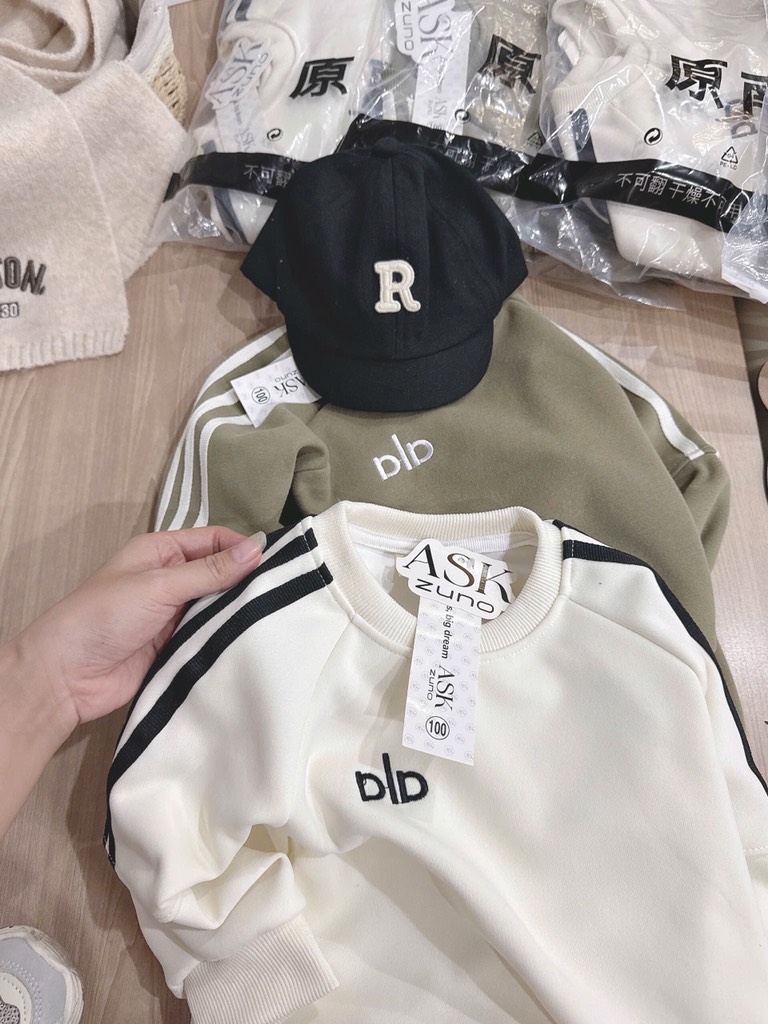 SET DÀI NỈ 3 SỌC HAI DA RÊU KEM BÉ TRAI SẴN