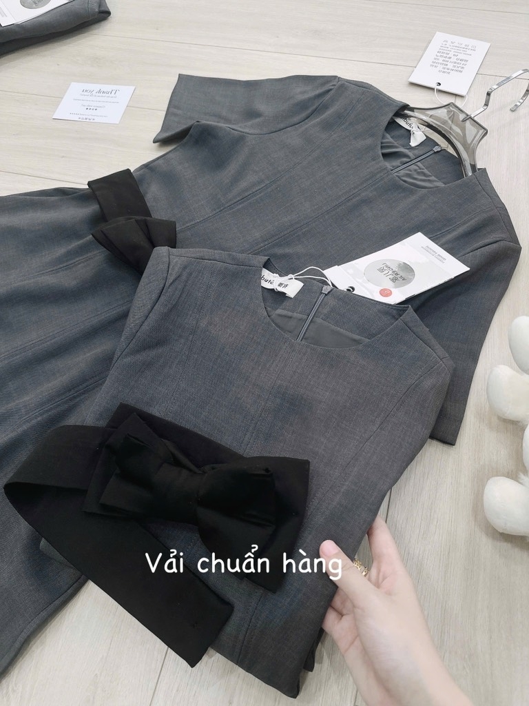 VÁY XOÈ LI DỌC CÓ NƠ MÀU XÁM NỮ (SALE 149k)