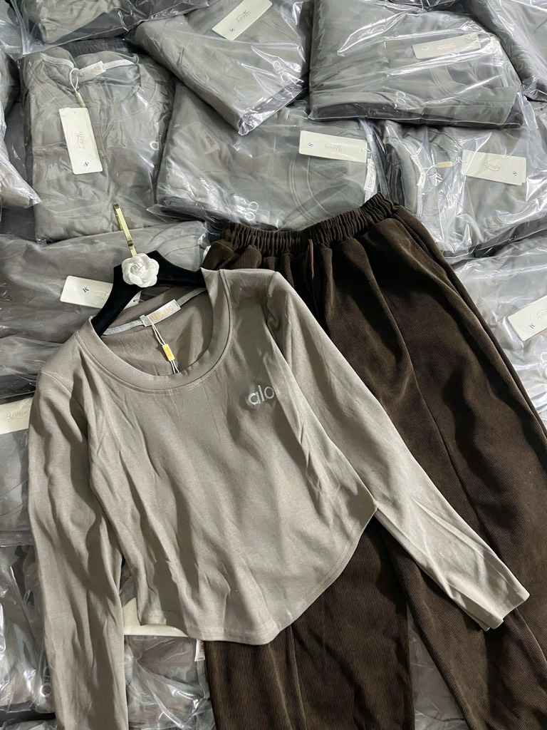 SET DÀI ÁO ZIP QUẦN TĂM NHUNG NỮ THU ĐÔNG