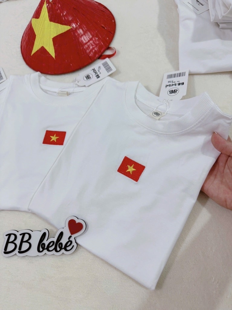 ÁO PHÔNG LOGO CỜ VN CHO BÉ TRAI GÁI