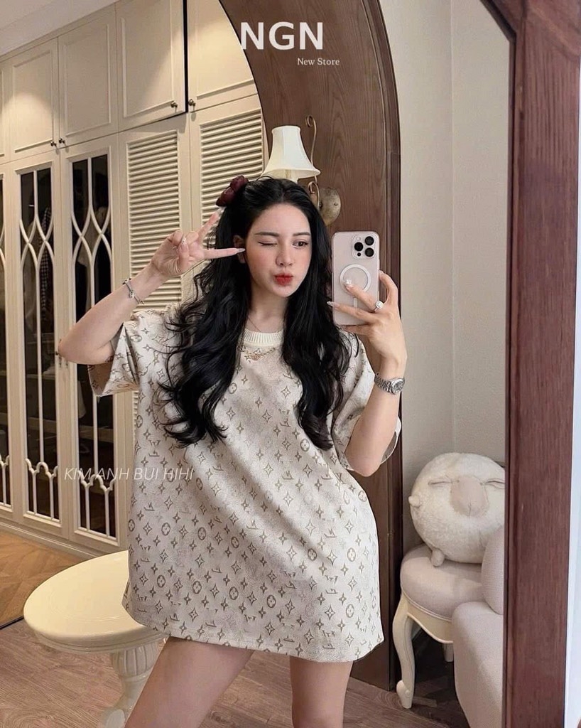 ÁO THUN L.V CỔ TRÒN TAY NGẮN SIÊU SANG NỮ SẴN (XẢ 75k)