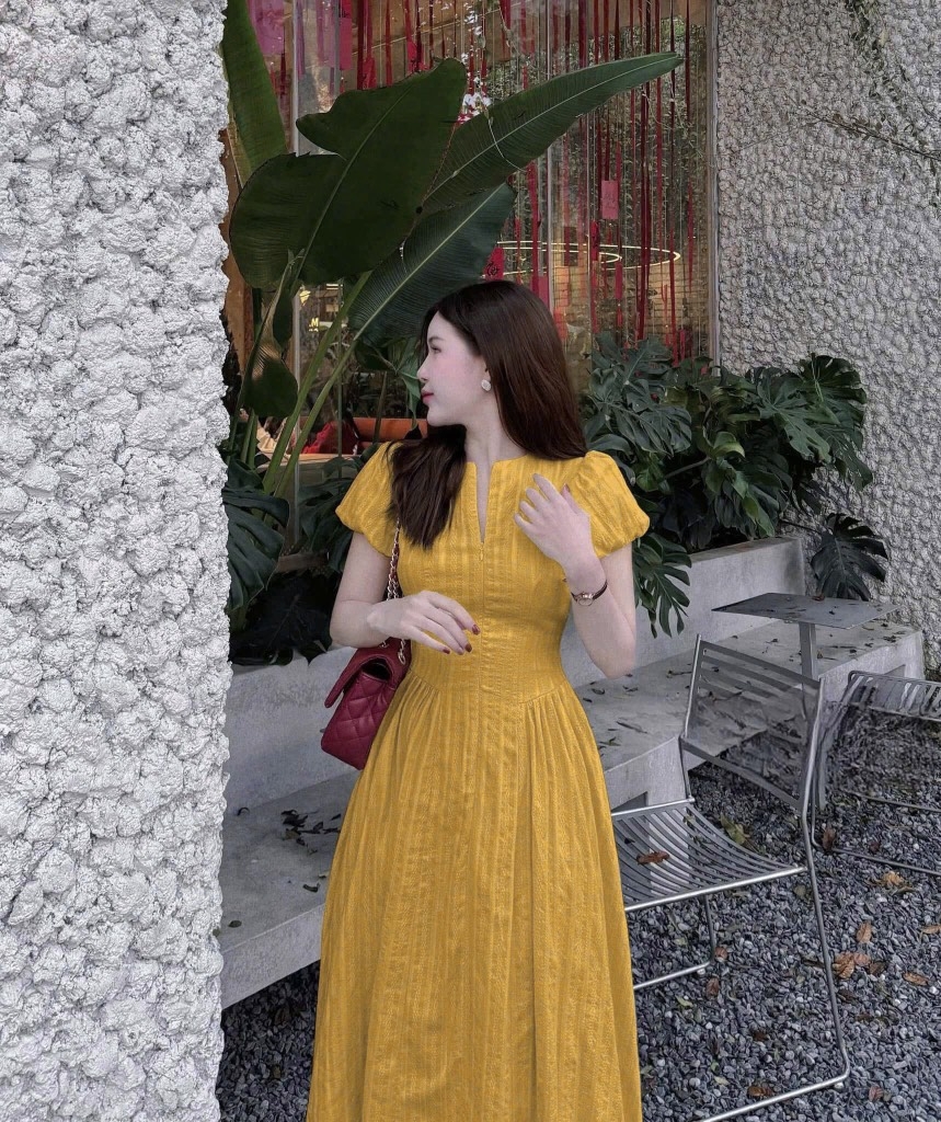 VÁY VÀNG HAI LỚP XẺ TRƯỚC NỮ