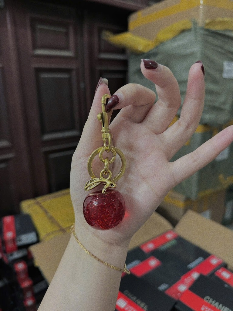 TÚI XÁCH PHỤ KIỆN - CHARM CHERRY ĐỎ