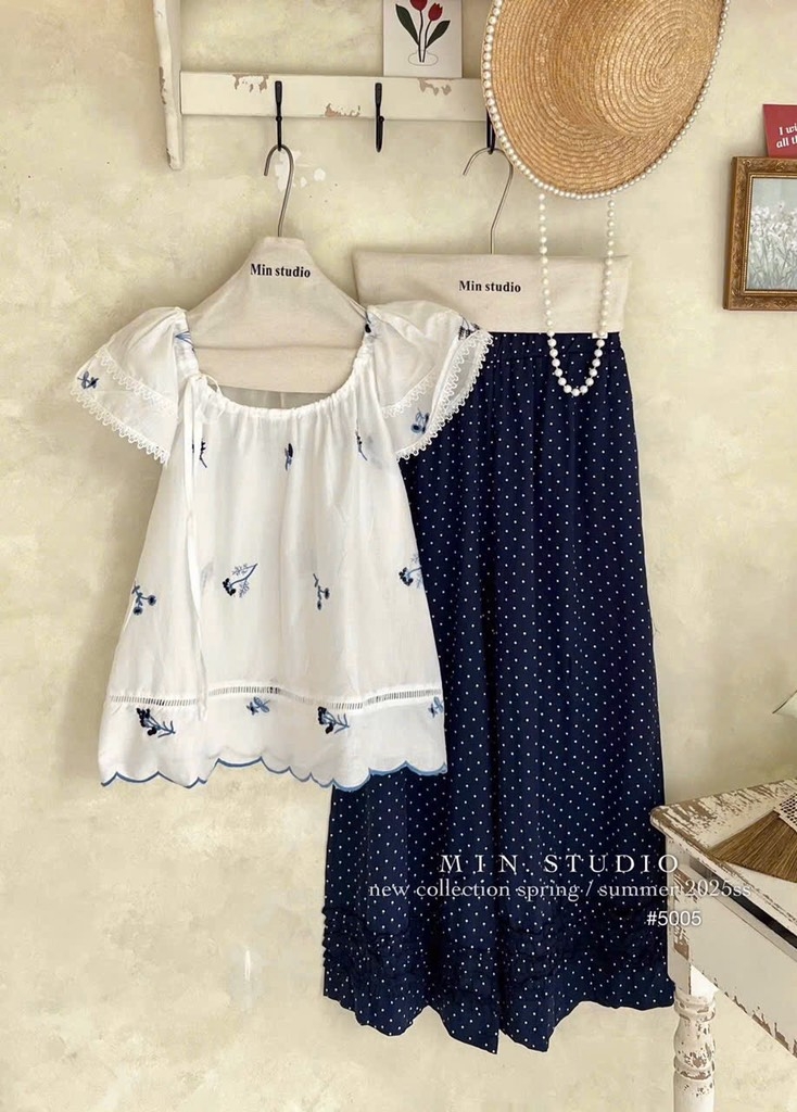 SET ÁO TRẮNG HOẠ TIẾT NHÀNH HOA QUẦN BI NỮ SẴN