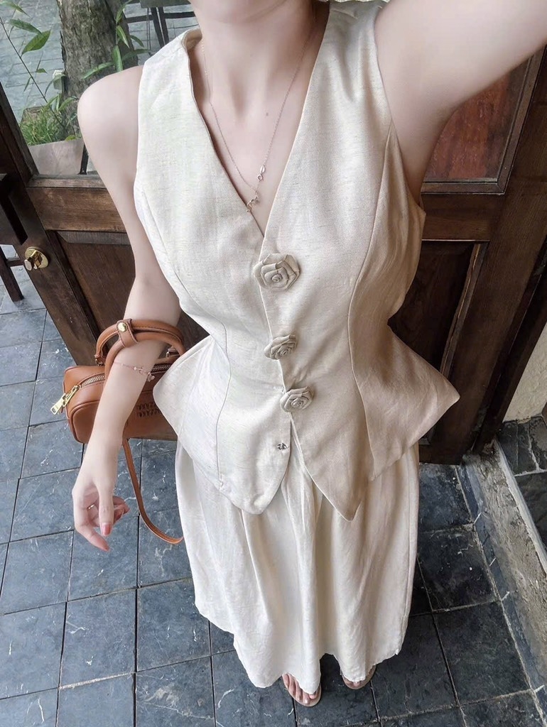 SET LINEN CỔ VEST ĐÍNH HOA - SANG XỊN MỊN NỮ