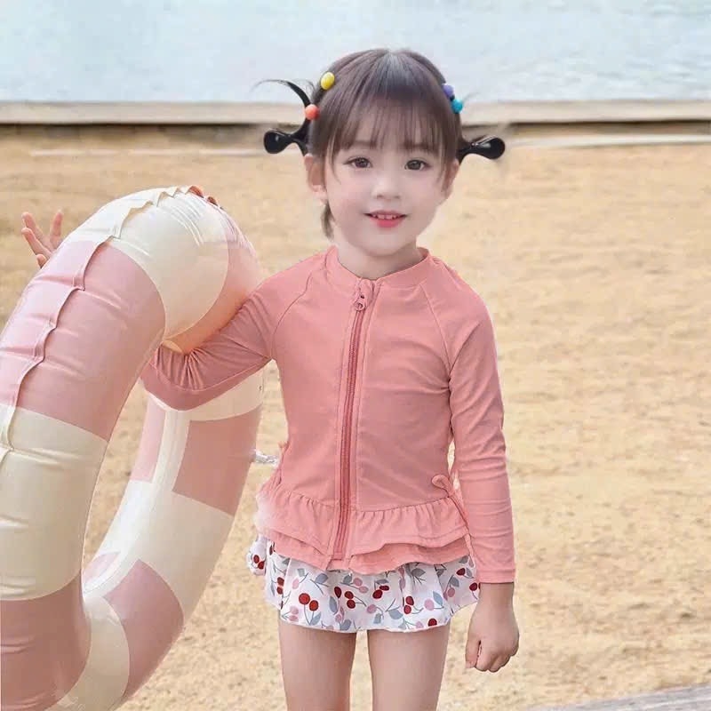 SET ĐỒ BƠI ÁO CAM CHÂN VÁY HOA BÉ GÁI (XẢ 56k)