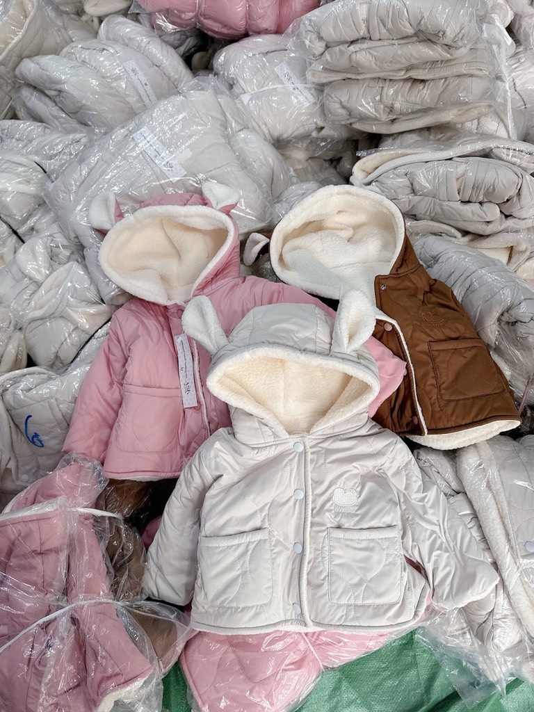 ÁO PHAO TAI THỎ BÉ GÁI BÉ TRAI