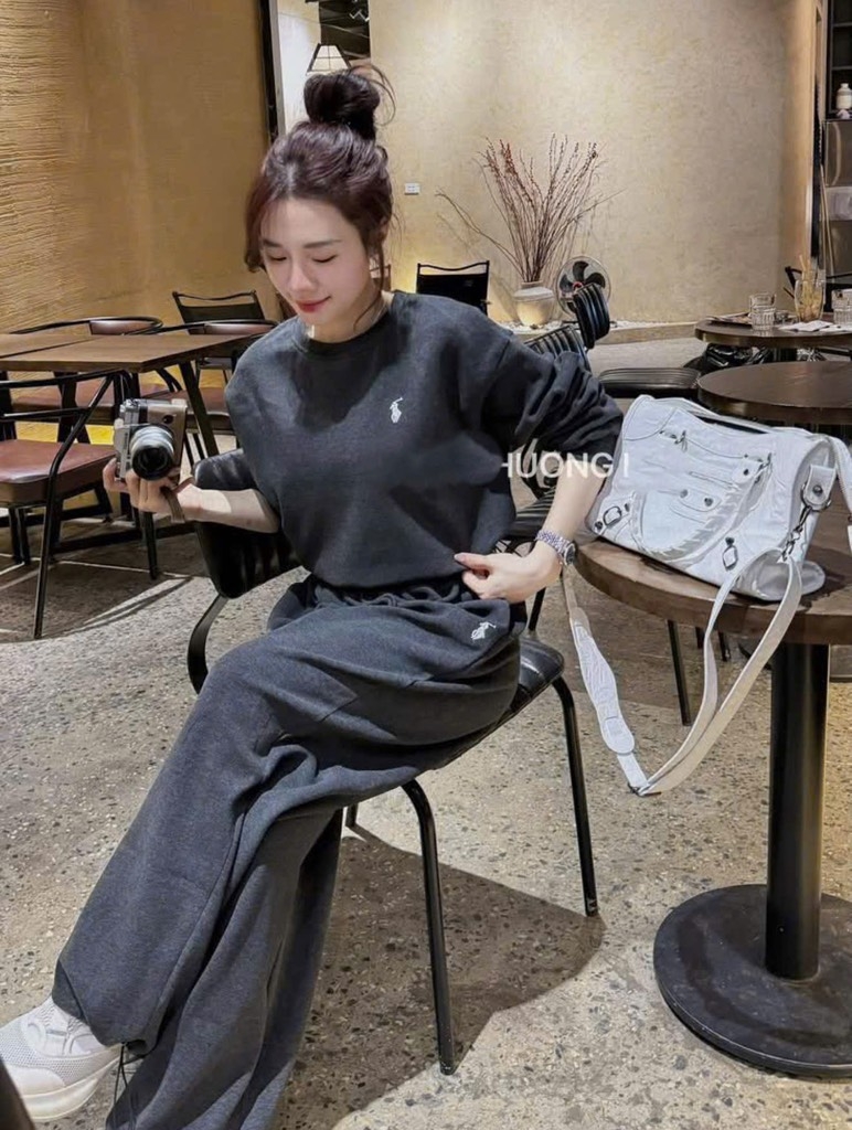 BỘ DÀI NỈ XÁM THÊU NGỰA NỮ THU ĐÔNG