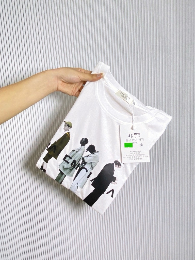 ÁO THUN HOẠ TIẾT 4 NGƯỜI NỮ SẴN