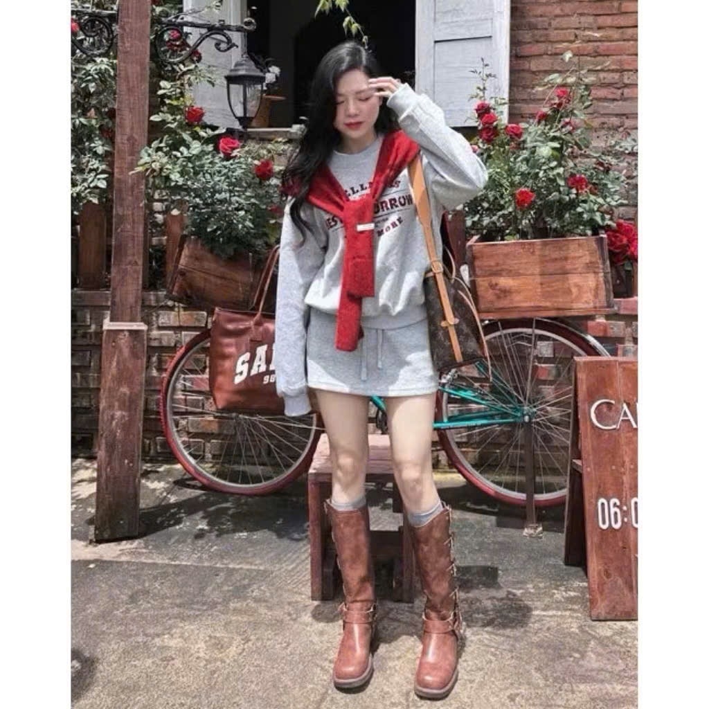 SET CHÂN VÁY UMI XÁM KÈM KHĂN ĐỎ NỮ THU ĐÔNG SẴN