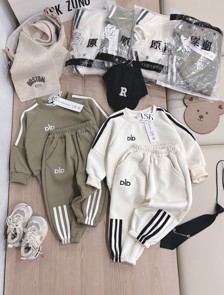 SET DÀI NỈ 3 SỌC HAI DA RÊU KEM BÉ TRAI SẴN