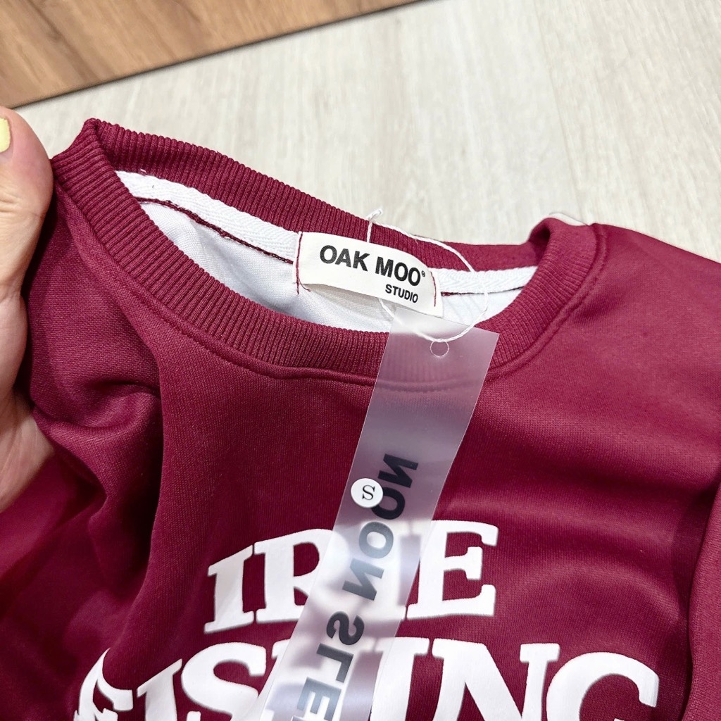 SET ÁO ĐỎ FISHING CLUB PHỐI QUẦN XÁM NỮ THU ĐÔNG