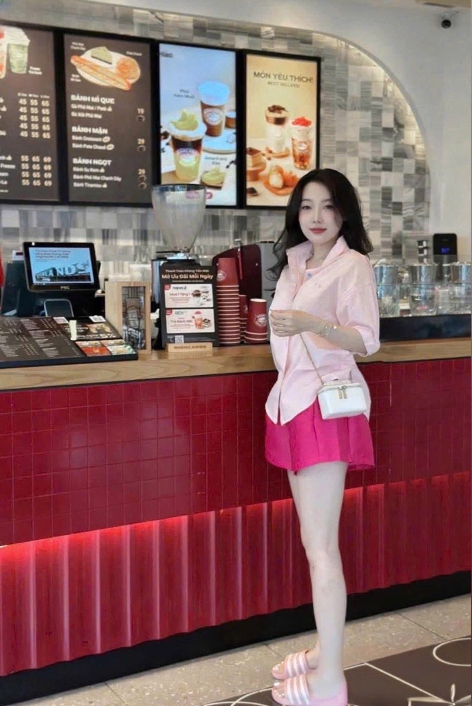 SET SƠ MI HỒNG PHỐI QUẦN TAFTA NỮ