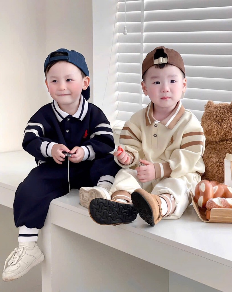BỘ DÀI NỈ HAI DA POLO THÊU NGỰA 2 MÀU BÉ TRAI
