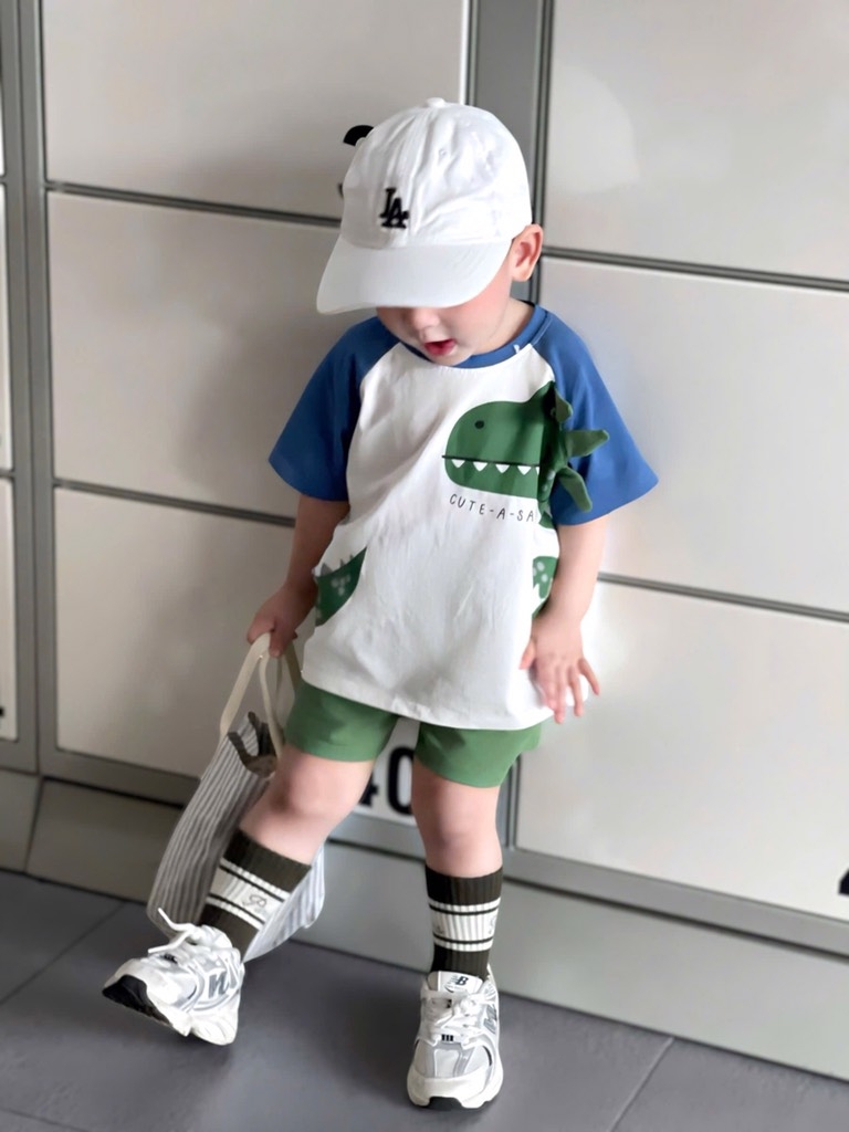SET 2 BỘ BÉ TRAI KẺ CARO KHỦNG LONG SẴN