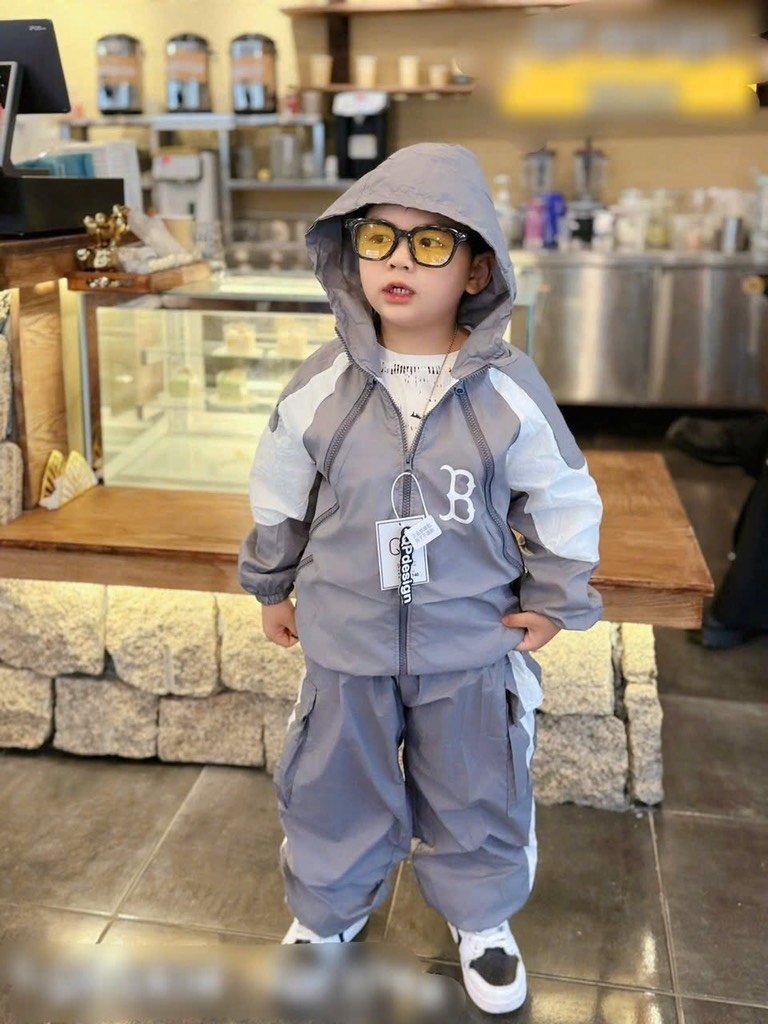 SET BỘ DÀI THỂ THAO B CÓ MŨ 2 MÀU BÉ TRAI (SALE 95k)