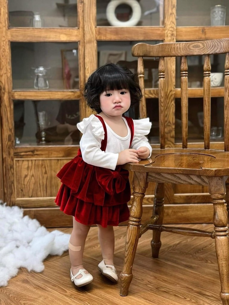 VÁY YẾM ÁO BÉ GÁI XẢ
